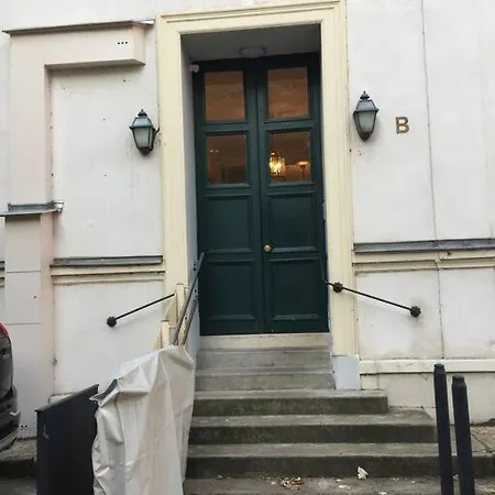 Cosy Pres Du Pantheon Apartment *