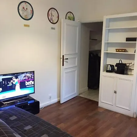 شقة Cosy Pres Du Pantheon باريس